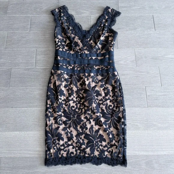 Tadashi Shoji Lace & Tulle Sheath Dress 6 Navy Nude Cocktail Party Wedding Guest - Picture 12 of 15
